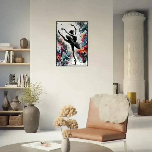 Farbtanz gerahmtes poster mit schwarzer ballerina-silhouette und lebendigem abstraktem hintergrund aus blau, rot und lila