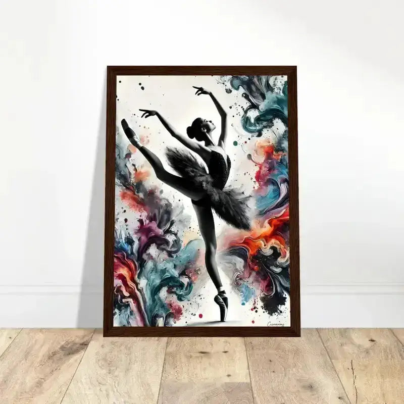 Farbtanz gerahmtes Poster: Schwarze Ballerina mit farbigem abstraktem Hintergrund